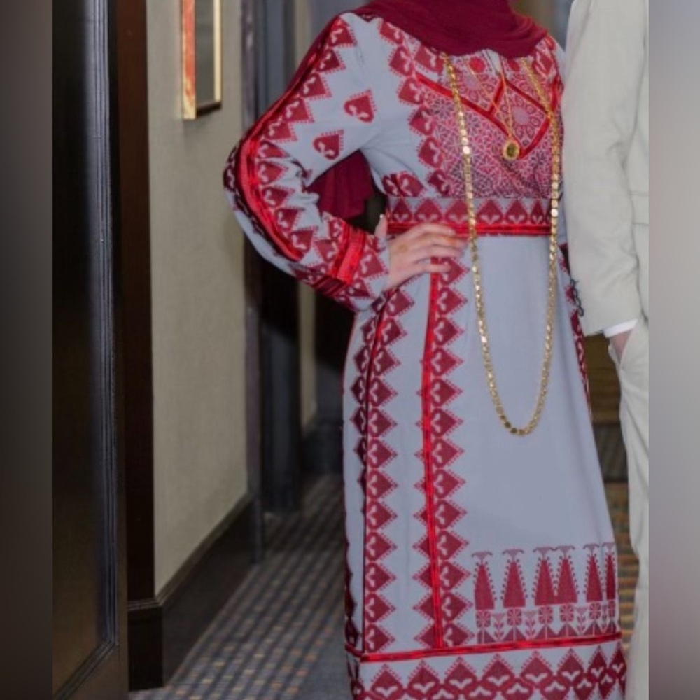 Palestinian thob